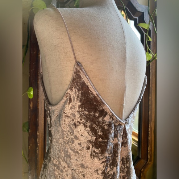 SOLD! ♥️ Silver Velvet Mini Dress | S - Picture 5 of 8